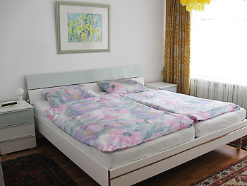 Schlafzimmer  Ferienwohnung Murnau am Staffelsee